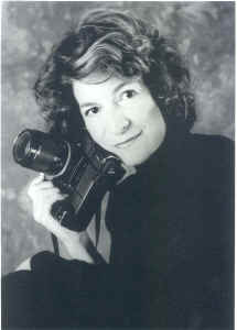 Portrait-Linda-RTgif.jpg (133001 bytes)